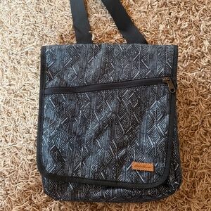 BNWT Eddie Bauer Black Patterned Messenger Crossbody Bag
